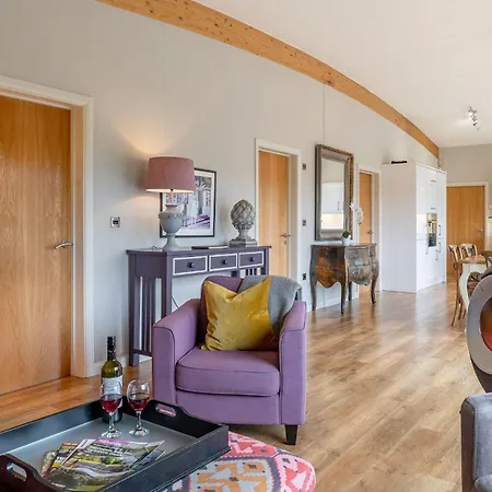 Charlie Semesterbostad